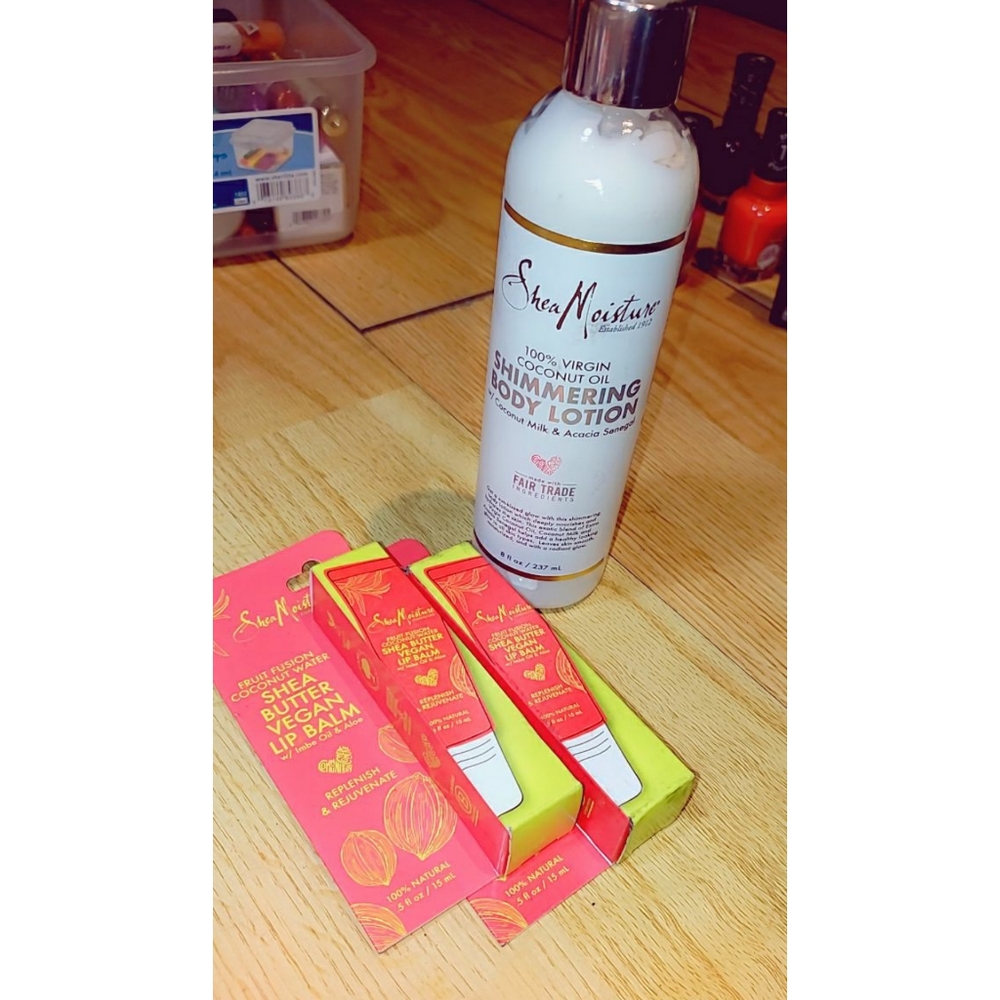 🍇🍇🍇3 pc shea Butter + Free gift.